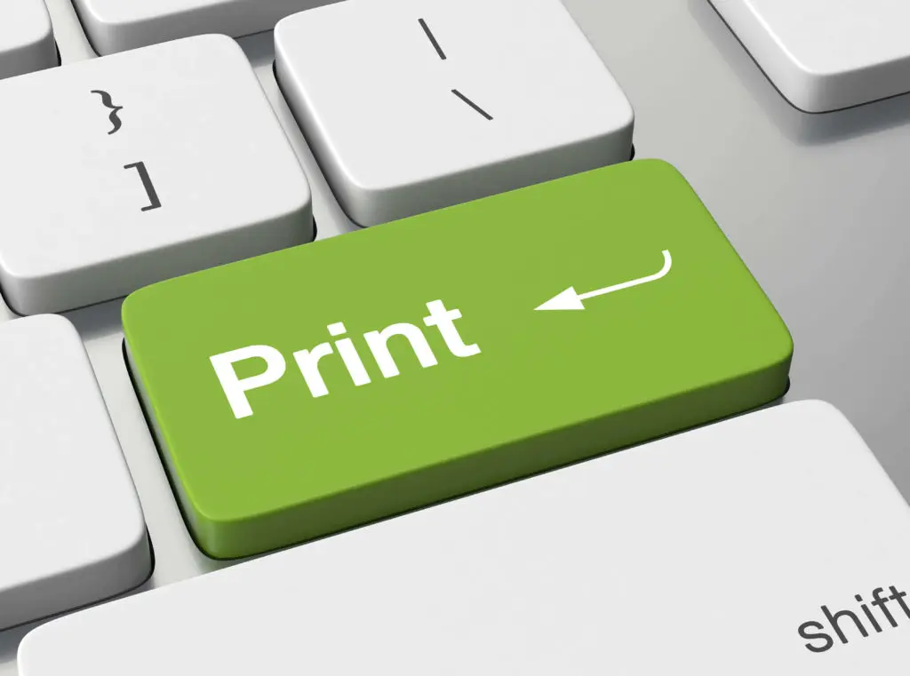 Grüne Taste mit der Aufschrift Print auf einer Computertastatur